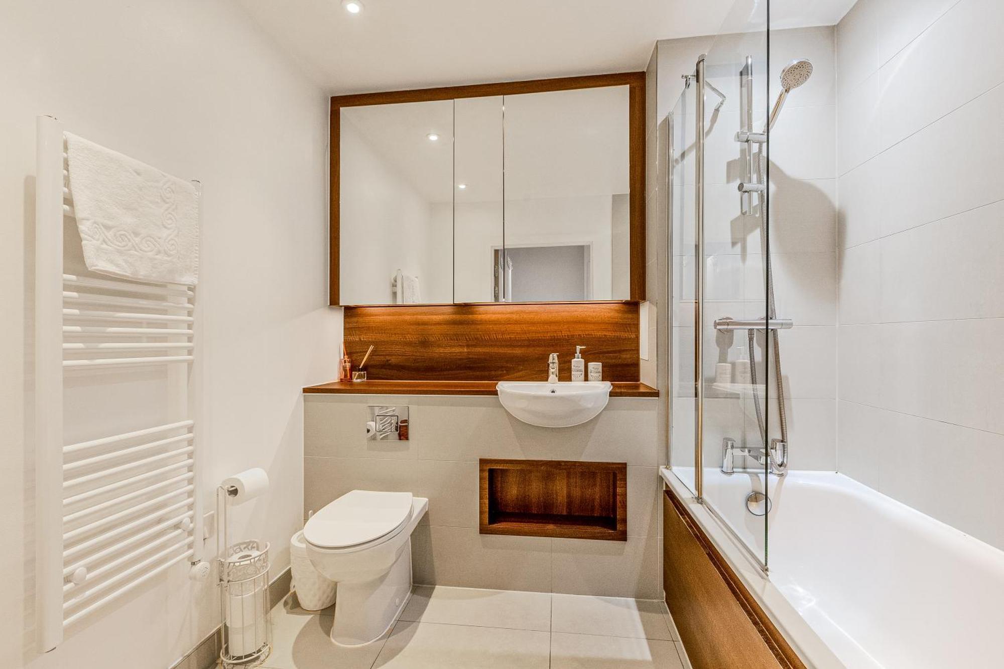 Bright New Flat Overlooking The Wembley Stadium * Londres
